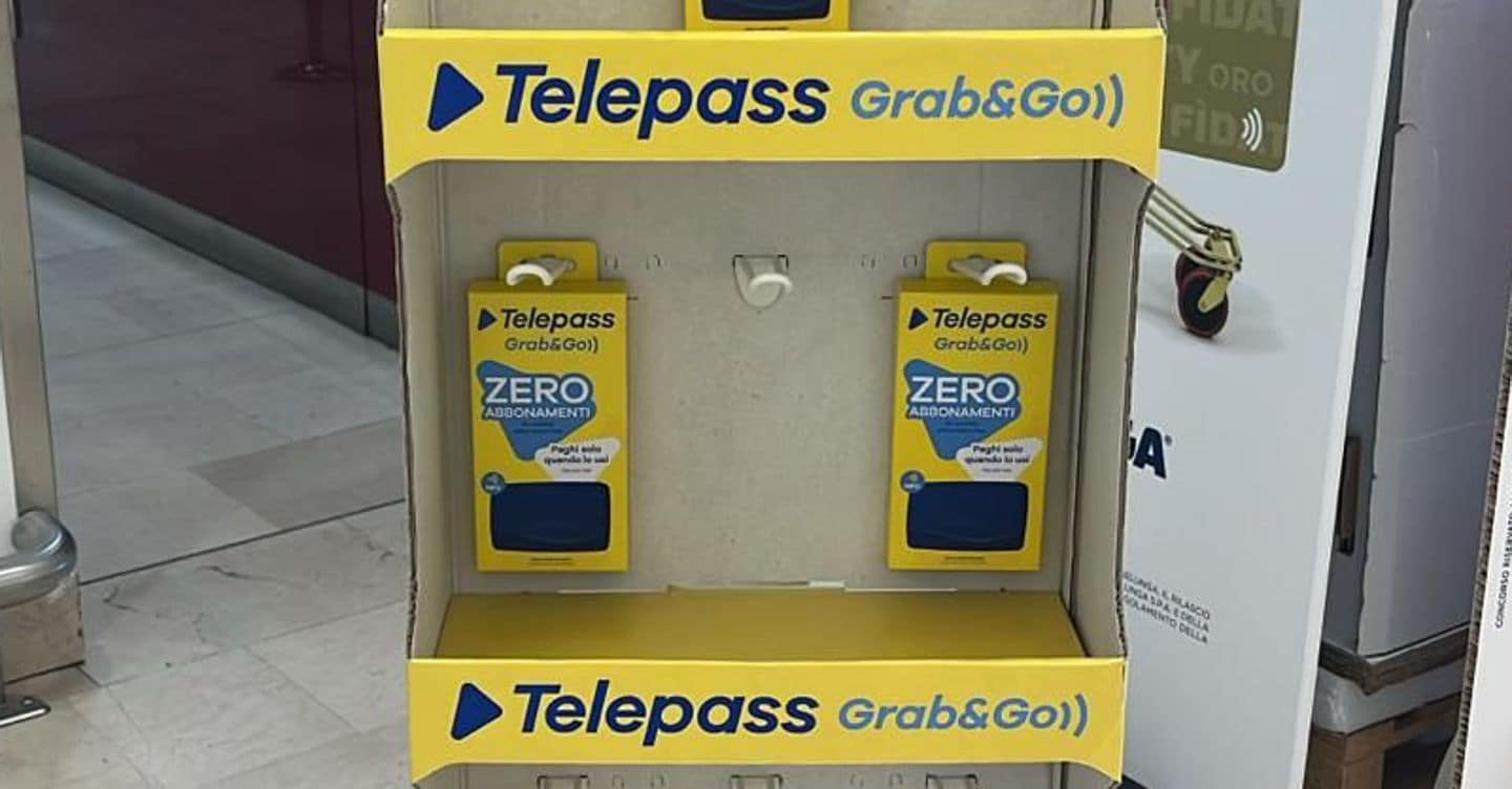 Telepass presenta Grab&Go, il nuovo dispositivo innovativo che elimina i canoni mensili.